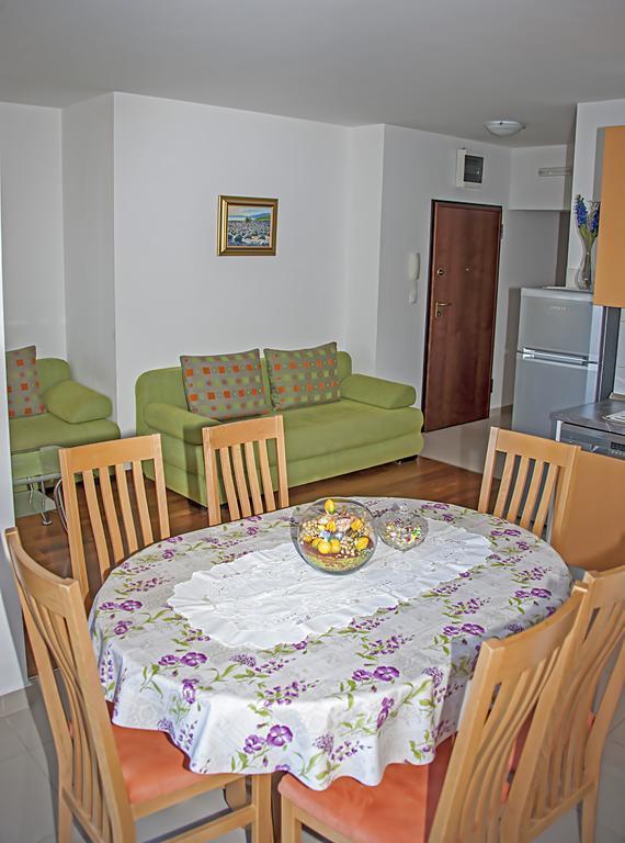 Apartment Brac Sutivan Exterior photo
