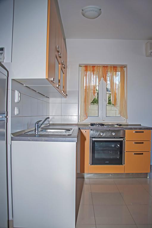 Apartment Brac Sutivan Exterior photo