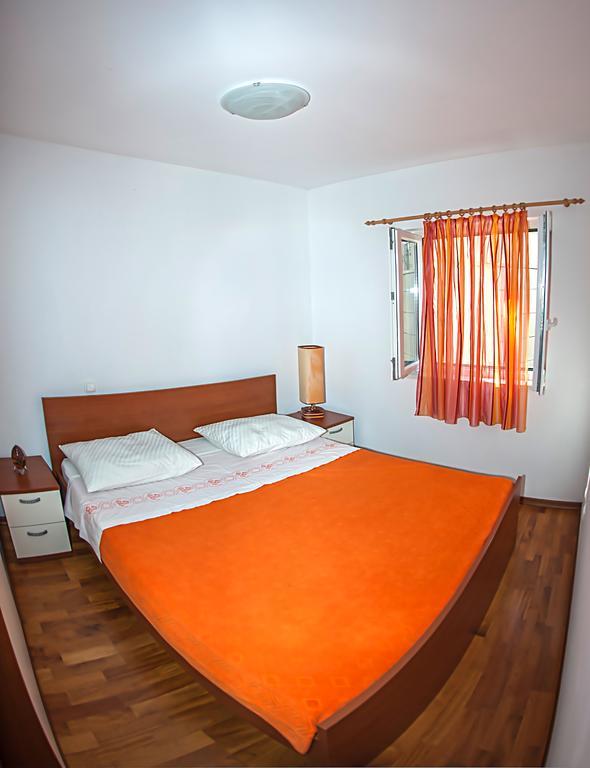 Apartment Brac Sutivan Exterior photo